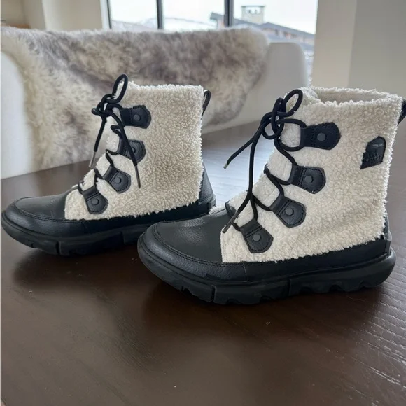 Sorel Women’s Explorer II Joan Boot. Size 7.5. Black/Sea Salt. - Picture 3 of 11